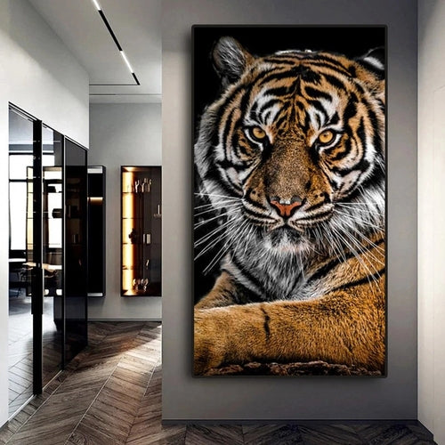 Quadro La Tigre, un dipinto che rappresenta la forza e la bellezza della tigre, ideale per arredare con un tocco di natura e potenza.