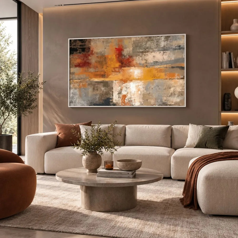 Quadro su tela Astratto Assoluto con cornice bianca minimal e arte astratta moderna nei toni beige, grigio e arancio in soggiorno elegante