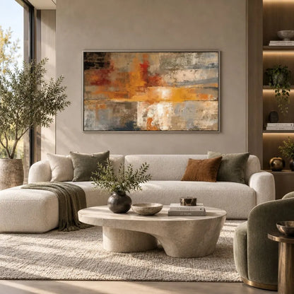 Quadro su tela Astratto Assoluto con cornice argento minimal e arte astratta moderna nei toni beige, grigio e arancio in soggiorno elegante