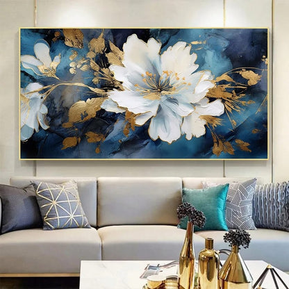 Aurea Floreale: quadro floreale peonia oro con petali dettagliati e sfumature dorate su sfondo neutro. Uno dei nostri quadri su tela botanici più raffinati.