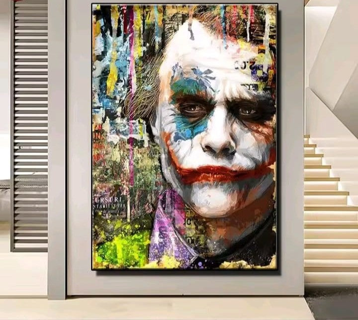 Joker Graffiti: quadro pop art Joker con tecnica mista. Dettagli di vernice colata (dripping) e colori neon. Stampa su tela street art cinema per amanti del DC.