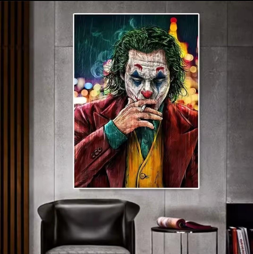 Quadro su tela “Joker” in stile pop art con volto intenso e colori vivaci.