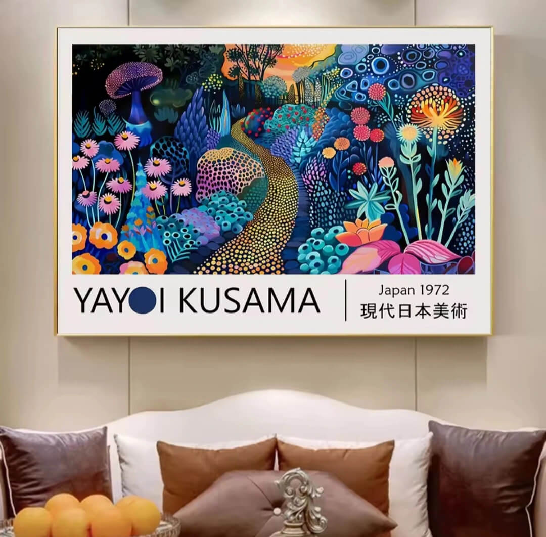 Quadro Yayoi Kusama Giardino Incantato: stampa su tela arte contemporanea con motivi a pois e colorati fiori in stile pop-art. Quadro fiori a pois per ambienti moderni.