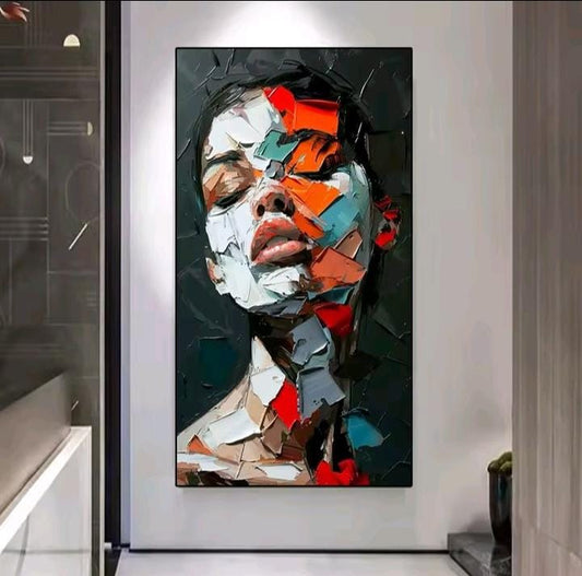 Quadro “Sussurro Astratto”: volto femminile stilizzato su tela moderna.