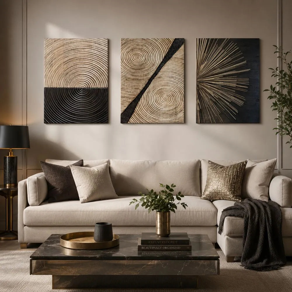 Set "Trittico Minimalista" appeso in soggiorno: trittico di quadri su tela con design astratto elegante