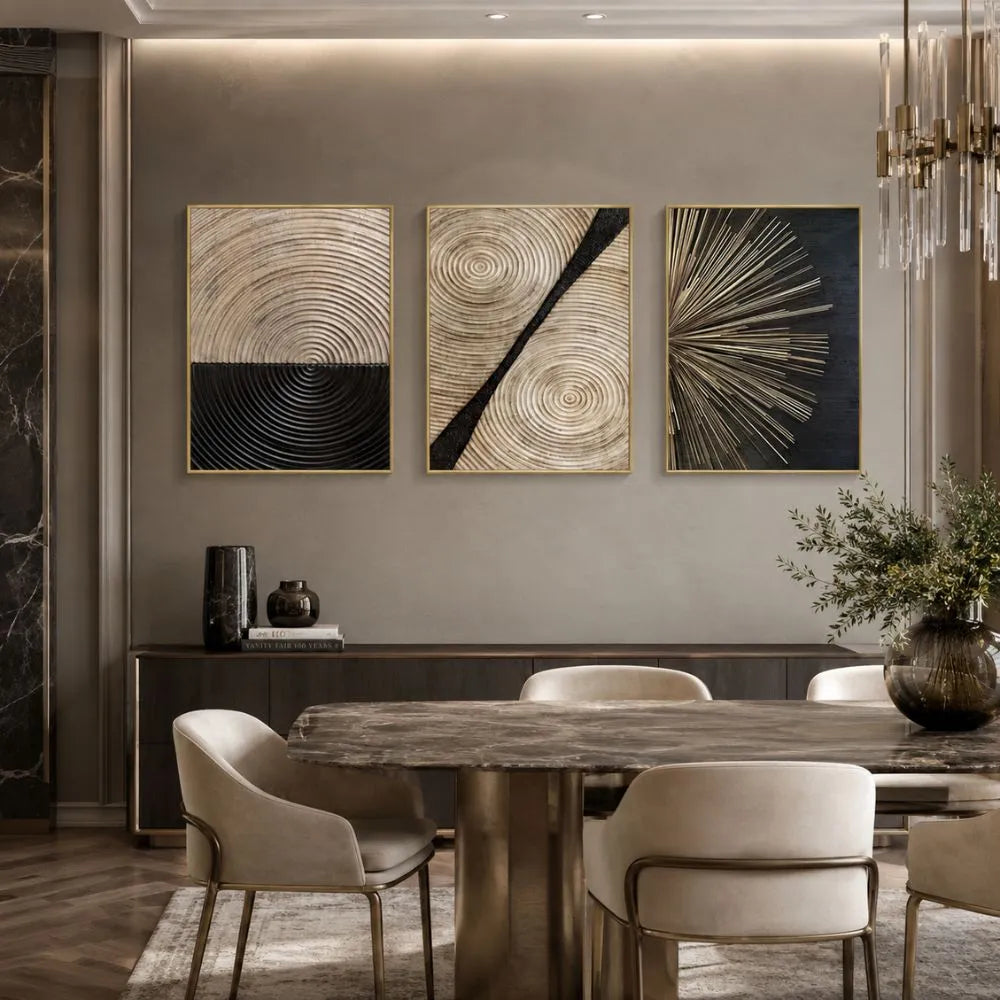 Set "Trittico Minimalista" appeso in soggiorno: trittico di quadri su tela con design astratto elegante