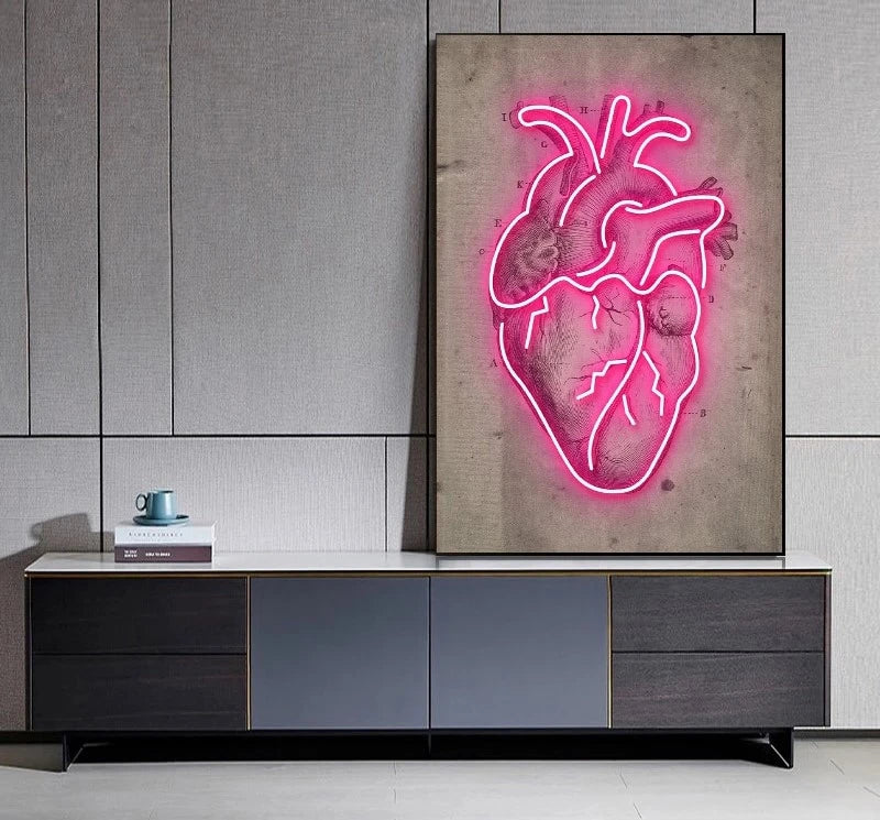 Quadro su tela 'Cuore Neon' con effetto neon luminoso, ideale per arredare la casa con un tocco di colore e passione.