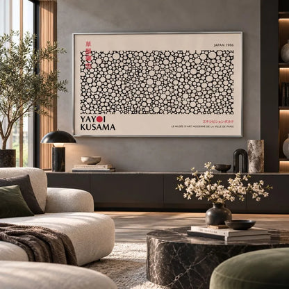 yayoi kusama ossessione monocromatica quadro su tela moderni con cornice argento;  bianco nero soggiorno design minimal