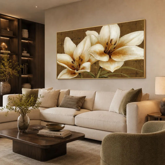 Quadro su tela Sinfonia di Petali con fiori bianchi e dettagli oro, ideale per soggiorno moderno elegante